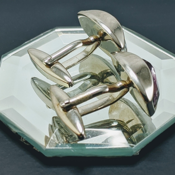 Classy Men's Purple Cufflinks - Picture 2 of 6